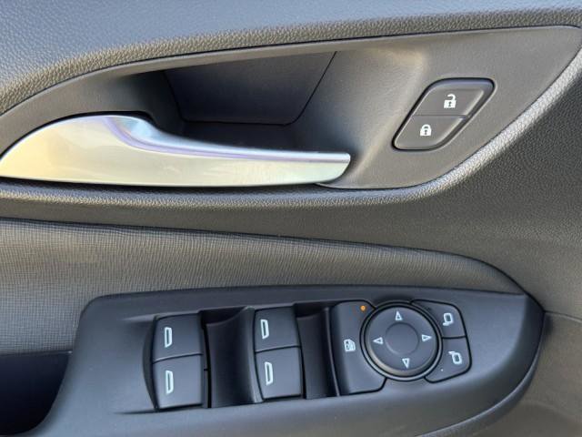New 2026 Buick Envista Preferred FWD image 19