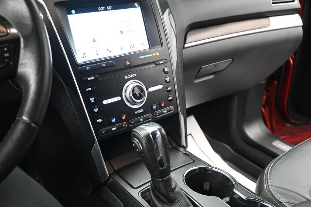 Certified 2019 Ford Explorer Limited w/ Ford Safe & Smart Package AWD/4WD image 15