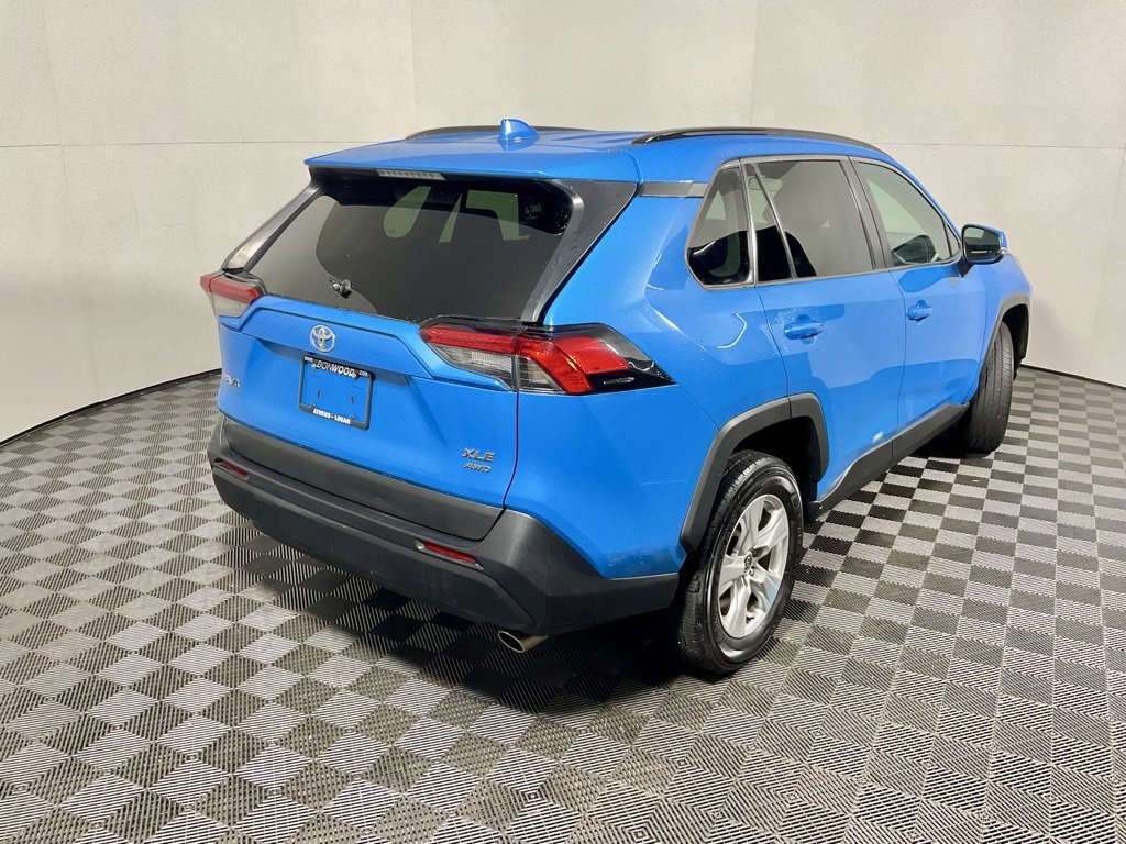 Used 2021 Toyota RAV4 XLE image 12
