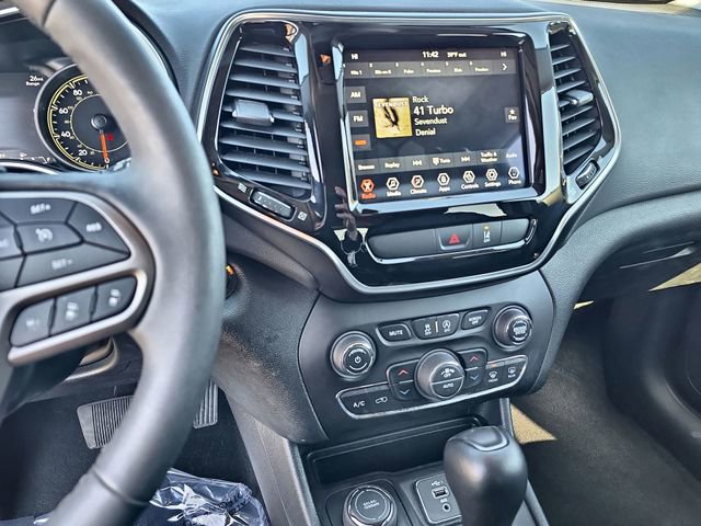 Used 2022 Jeep Cherokee Limited AWD/4WD image 27