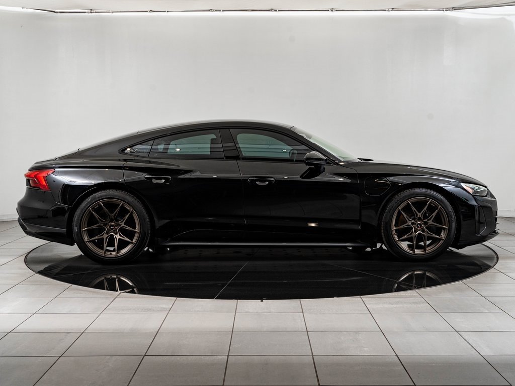 Used 2023 Audi e-tron GT Premium Plus image 11