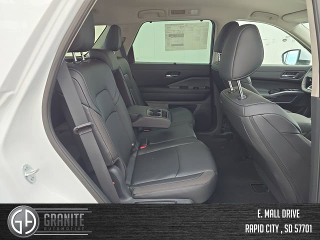 New 2025 Nissan Pathfinder SL AWD/4WD image 36