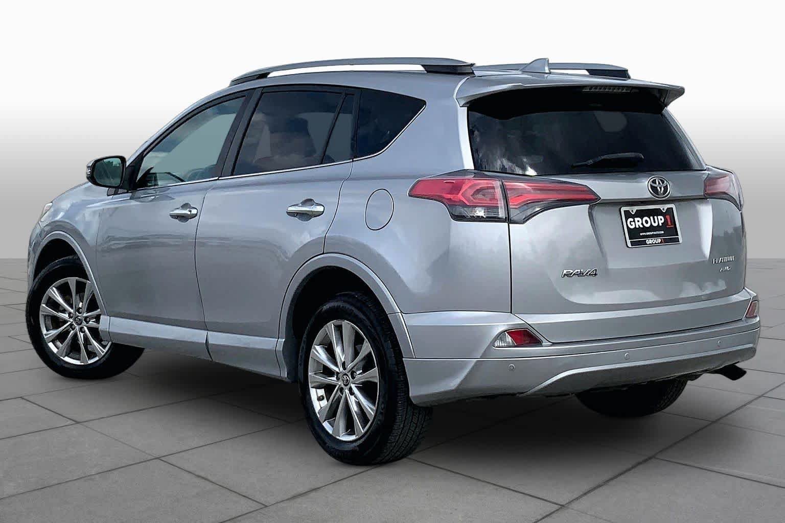 Used 2017 Toyota RAV4 Platinum AWD/4WD image 12