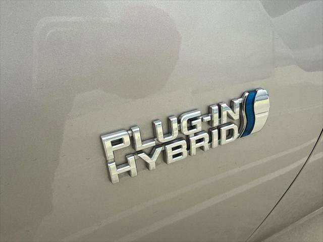 Certified 2018 Toyota Prius Prime Plus FWD image 4