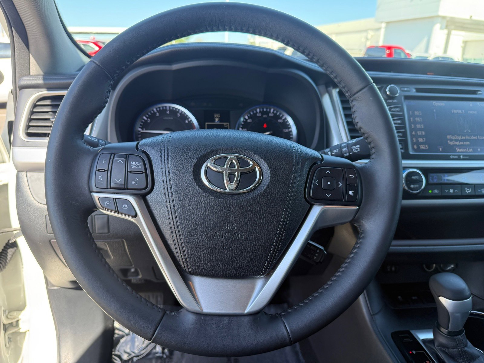 Used 2015 Toyota Highlander Limited FWD image 13
