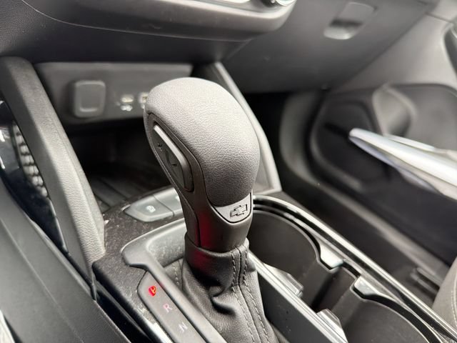 Used 2023 Chevrolet TrailBlazer LT w/ Convenience Package FWD image 23