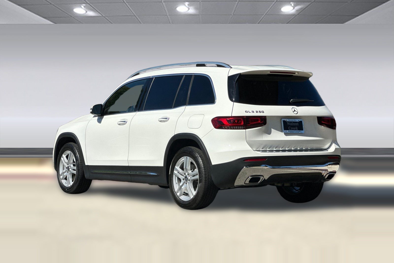 Certified 2023 Mercedes-Benz GLB 250 image 3