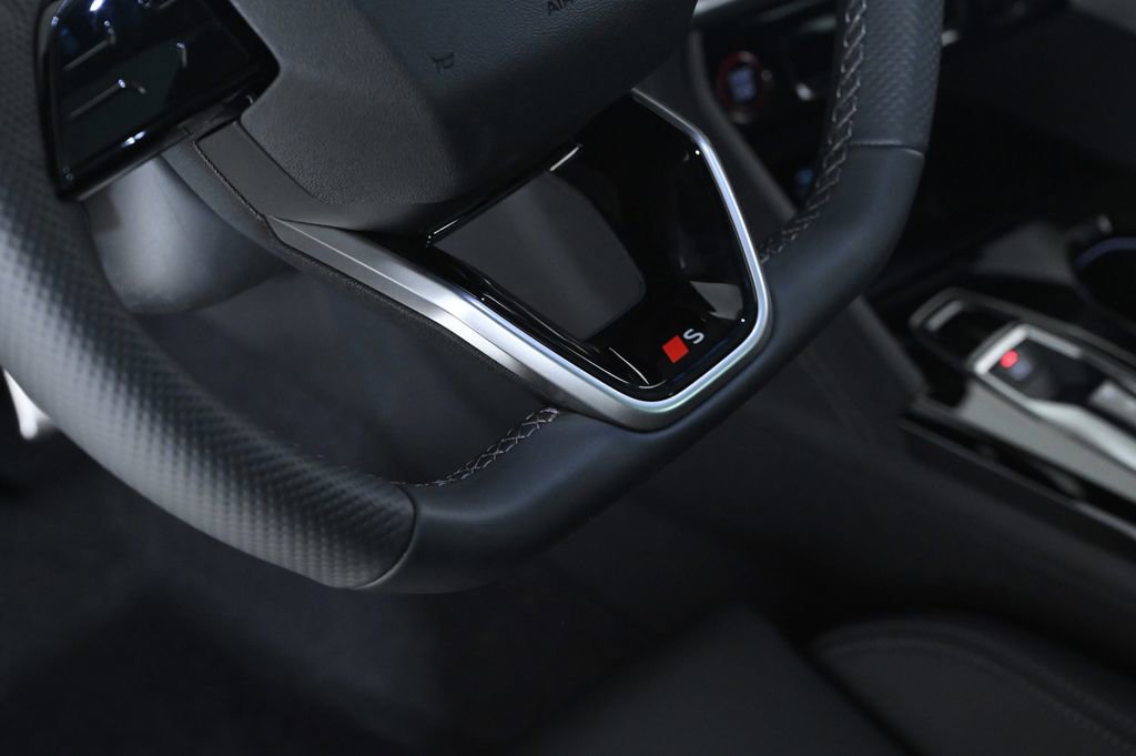 New 2025 Audi SQ5 Premium Plus image 20