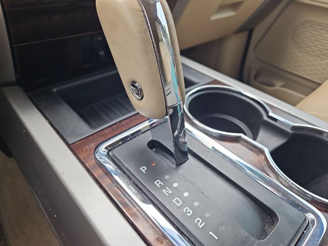 Used 2013 Ford Expedition XLT RWD image 17