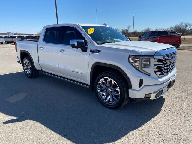 Used 2022 GMC Sierra 1500 Denali w/ Denali Reserve Package image 8