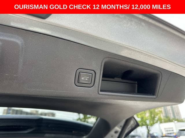 Used 2023 GMC Terrain AT4 AWD/4WD image 16