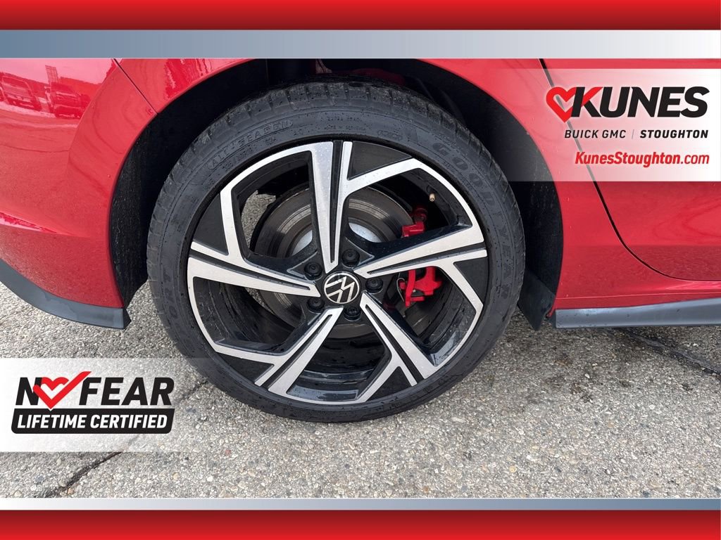Used 2025 Volkswagen GTI SE image 14