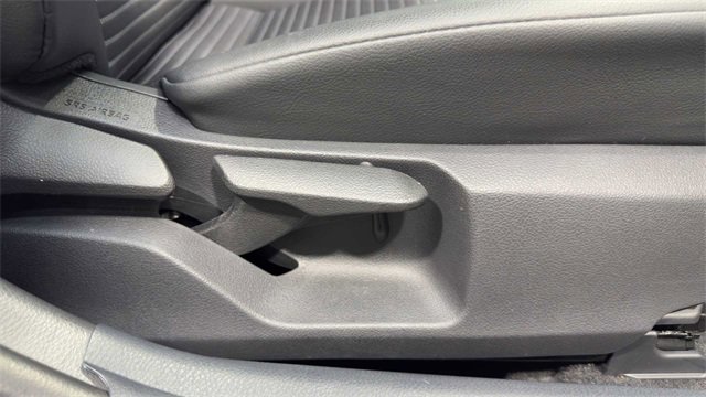 Used 2022 Toyota Camry SE image 14