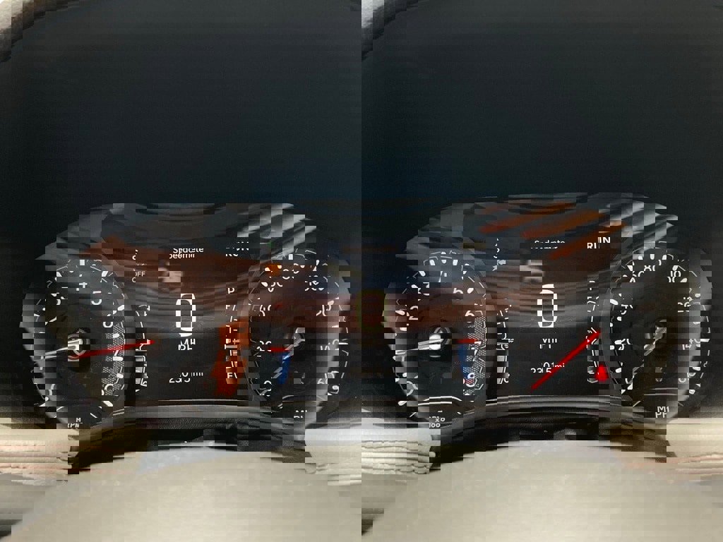 Used 2025 Jeep Compass Limited image 15