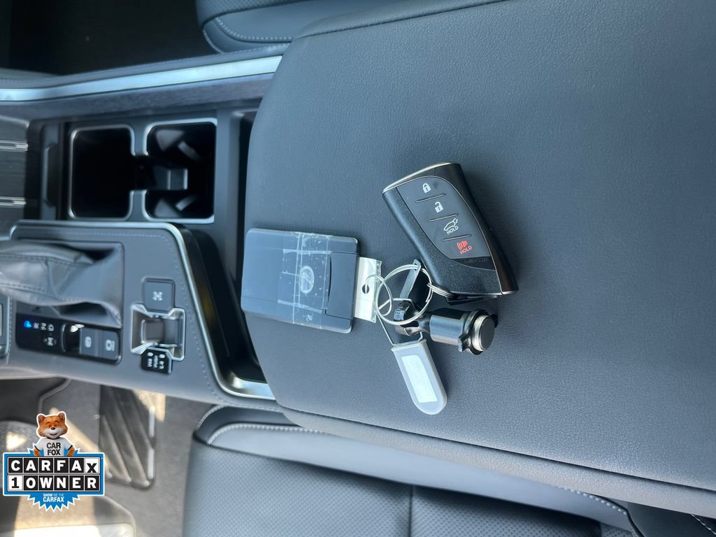 Used 2026 Lexus GX 550 w/ Cold Area Package AWD/4WD image 30