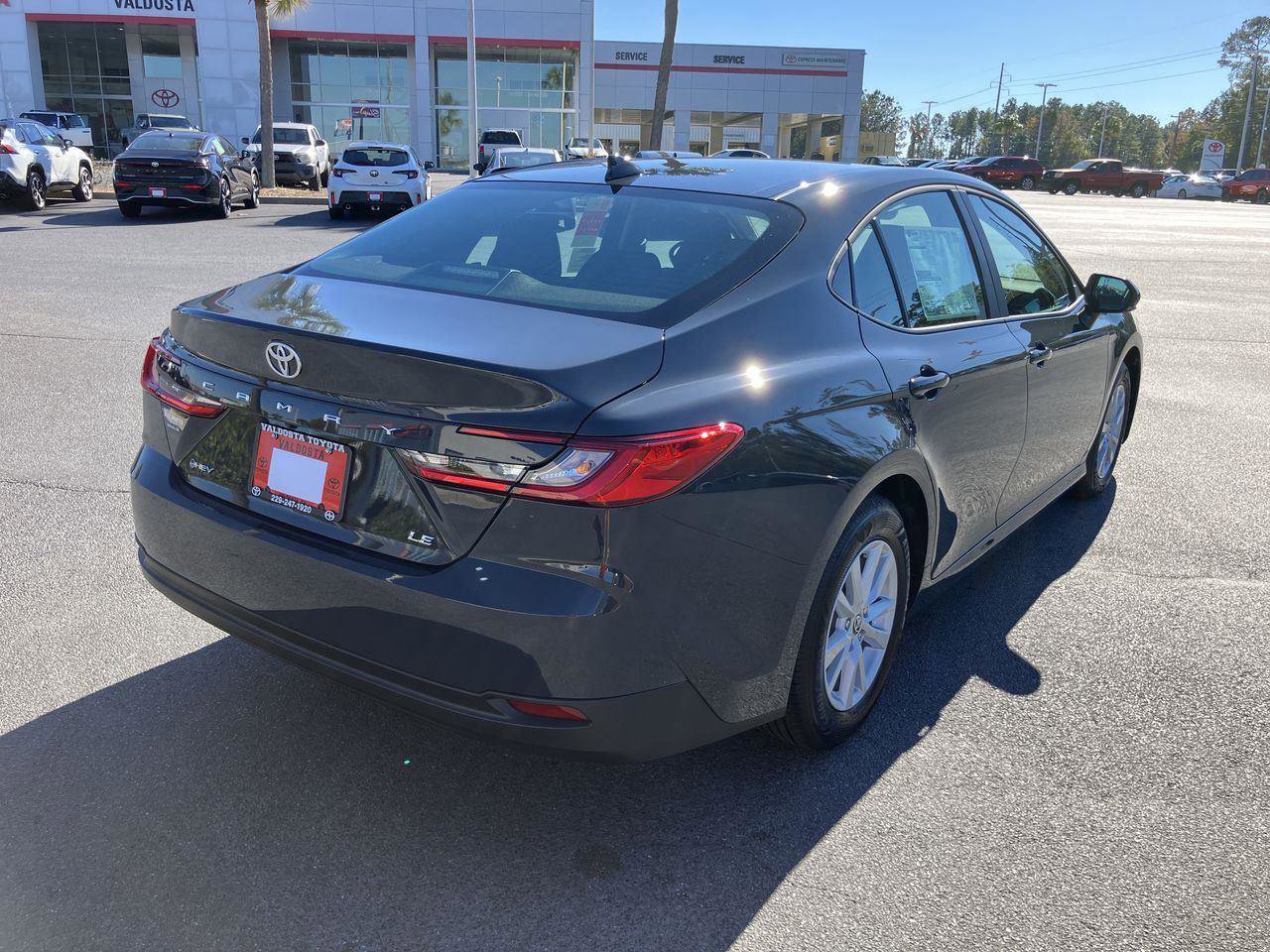 Used 2026 Toyota Camry LE image 5