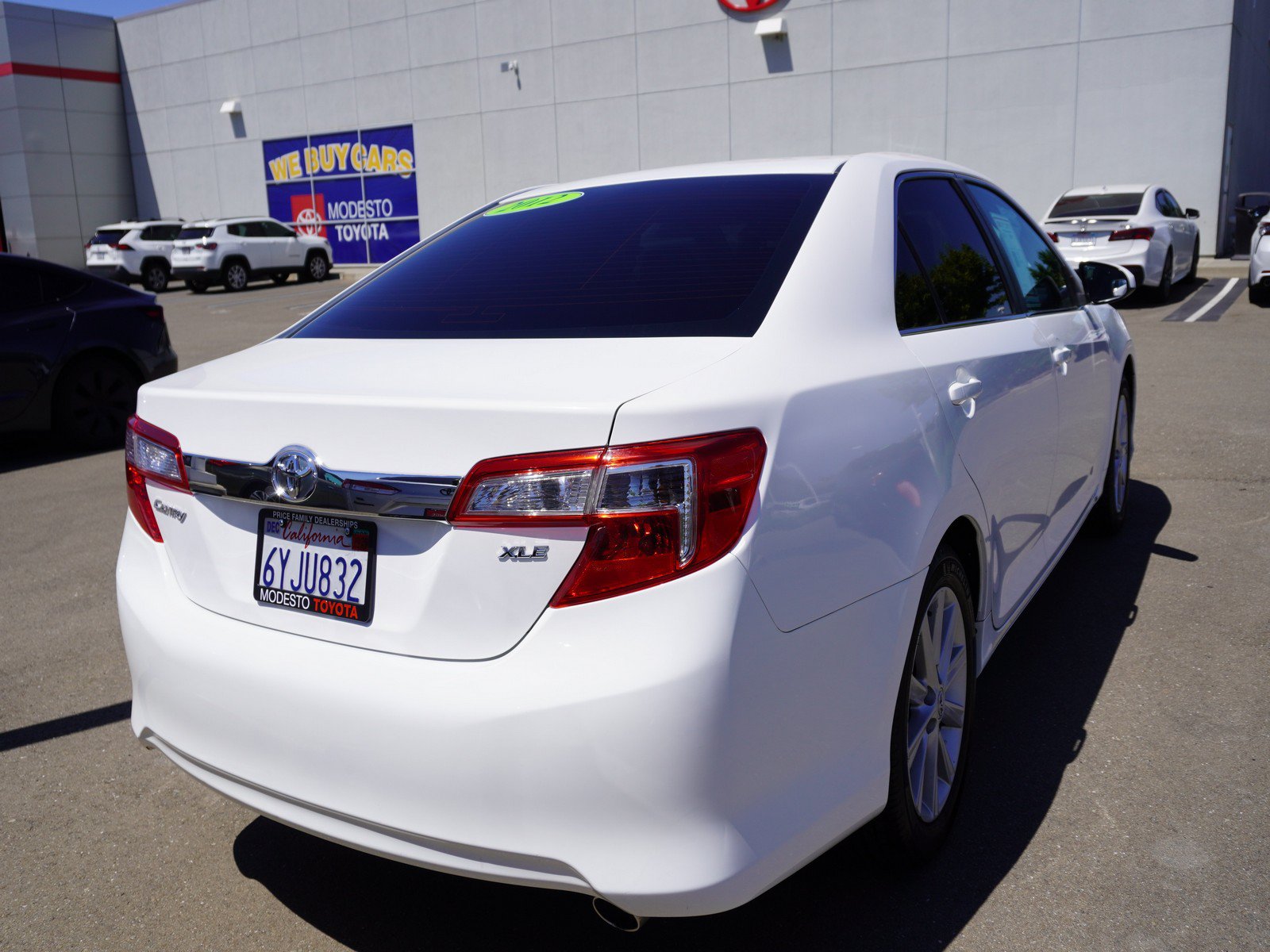 Used 2012 Toyota Camry XLE FWD image 9