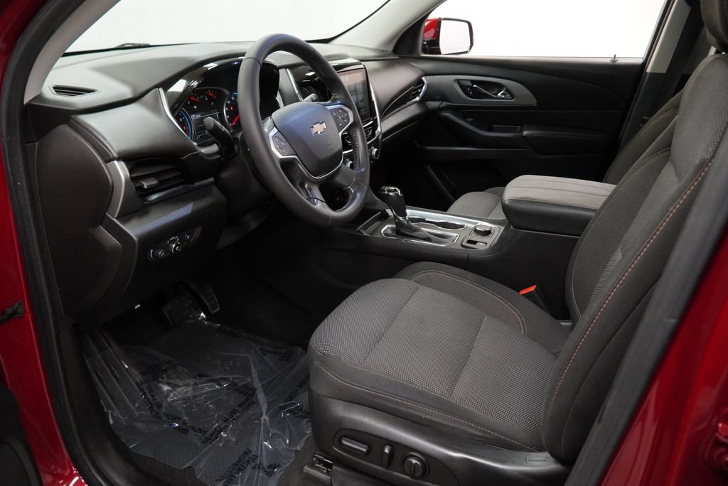 Used 2018 Chevrolet Traverse LT FWD image 4