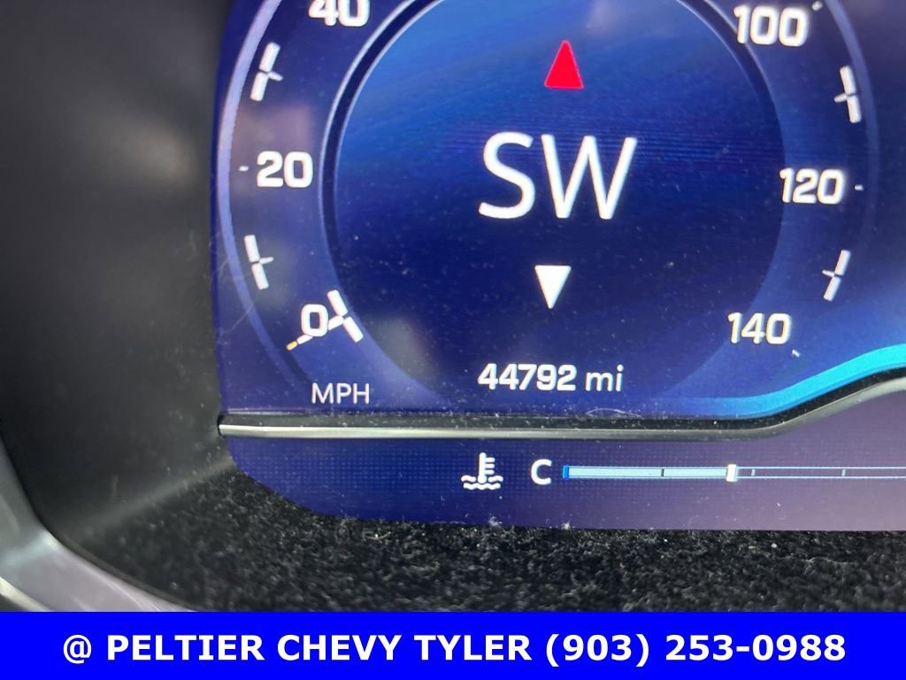 Used 2022 Chevrolet Tahoe LT w/ Luxury Package image 24