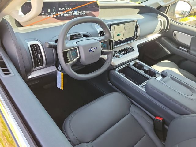New 2026 Ford Expedition Max Active RWD image 5