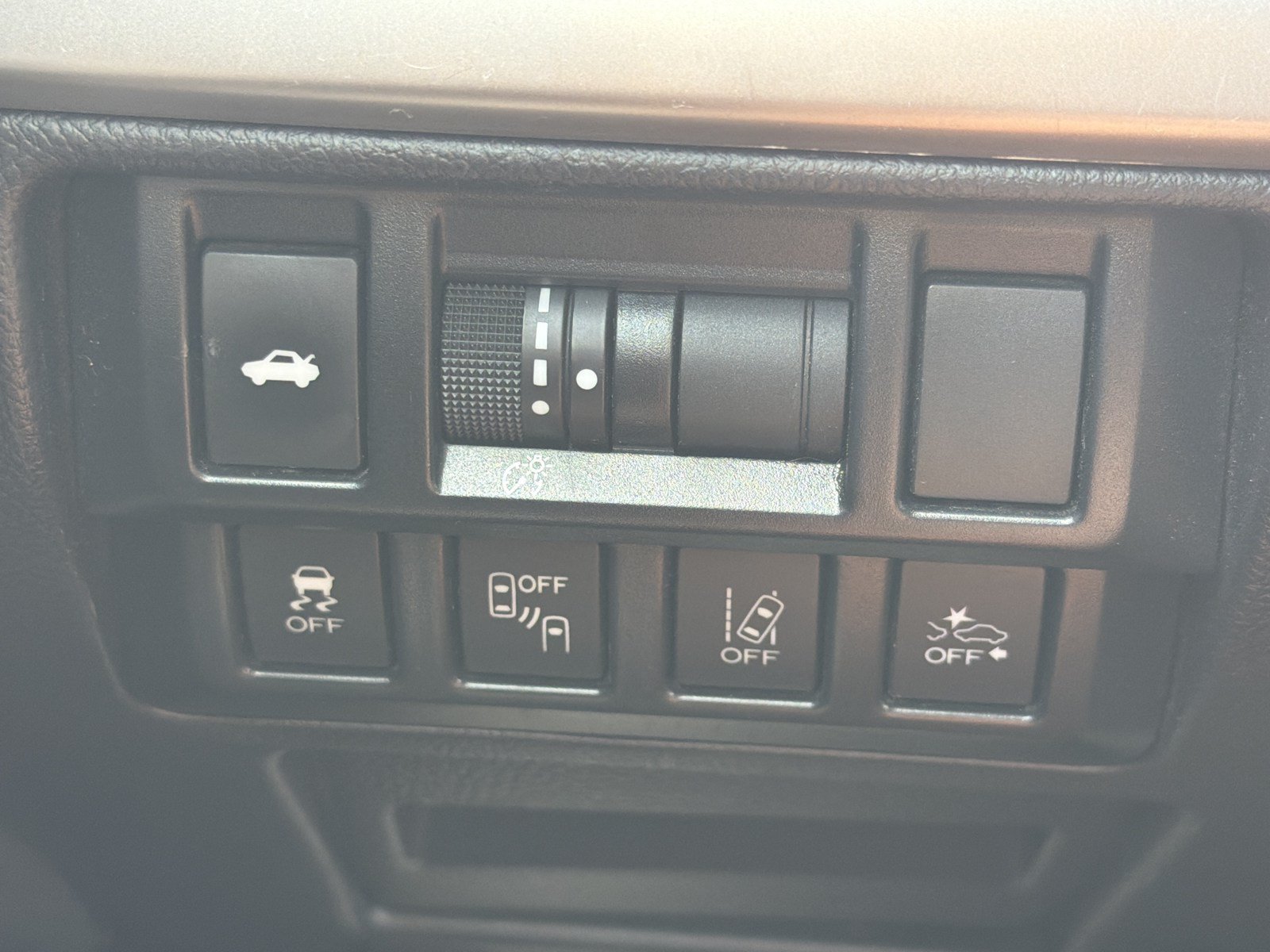 Used 2018 Subaru Legacy 2.5i Premium AWD/4WD image 7