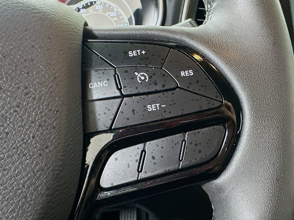 Used 2021 Jeep Cherokee Latitude Plus FWD image 25