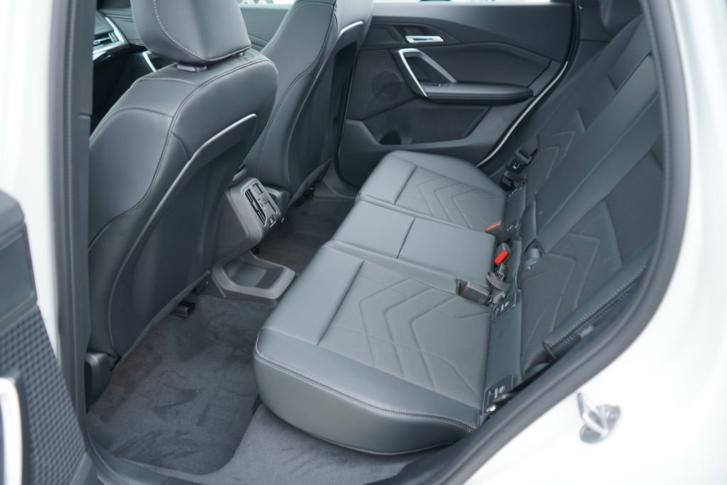 New 2026 BMW X1 xDrive28i w/ Convenience Package image 18