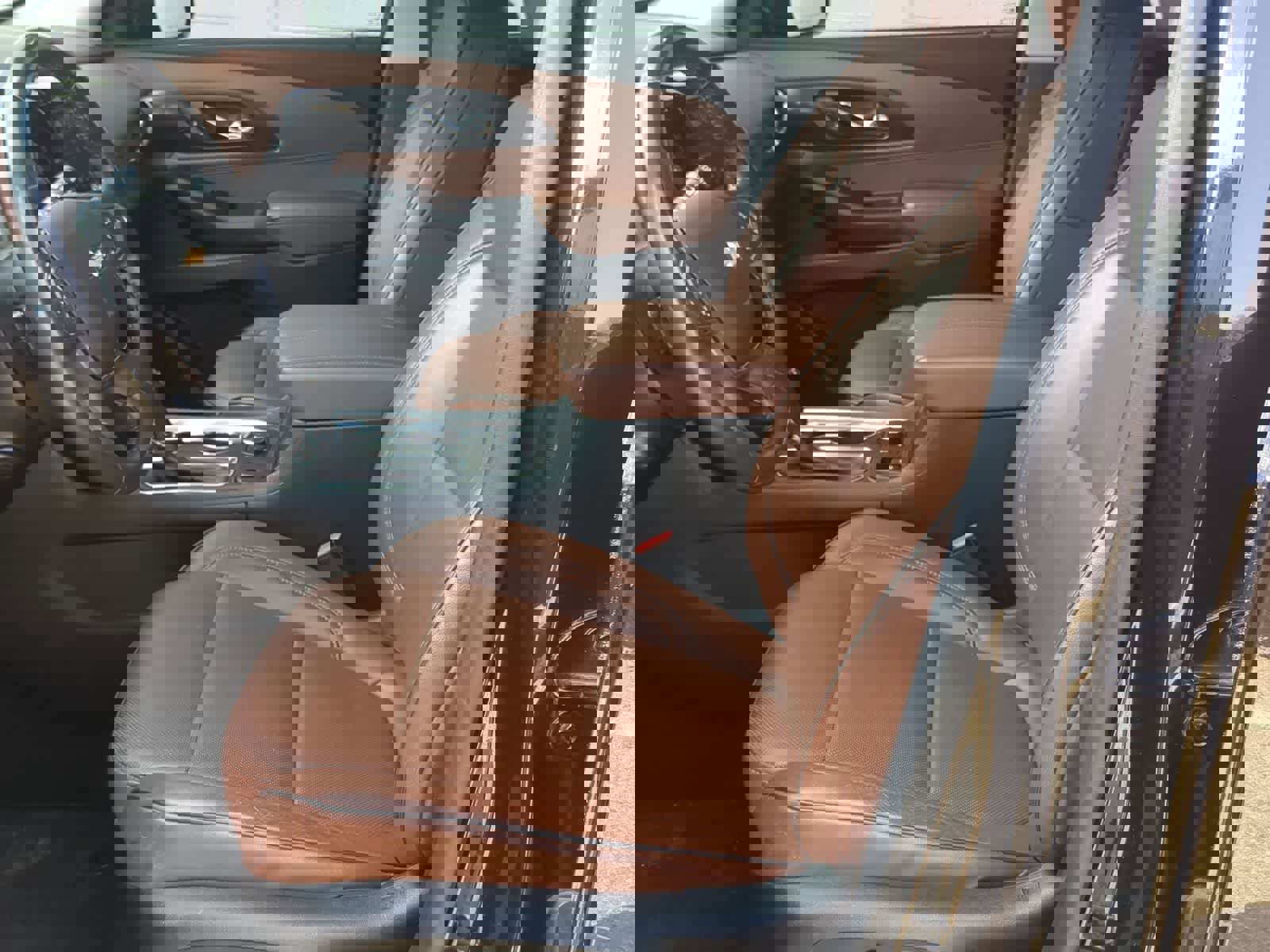 Used 2018 Chevrolet Traverse High Country AWD/4WD image 16