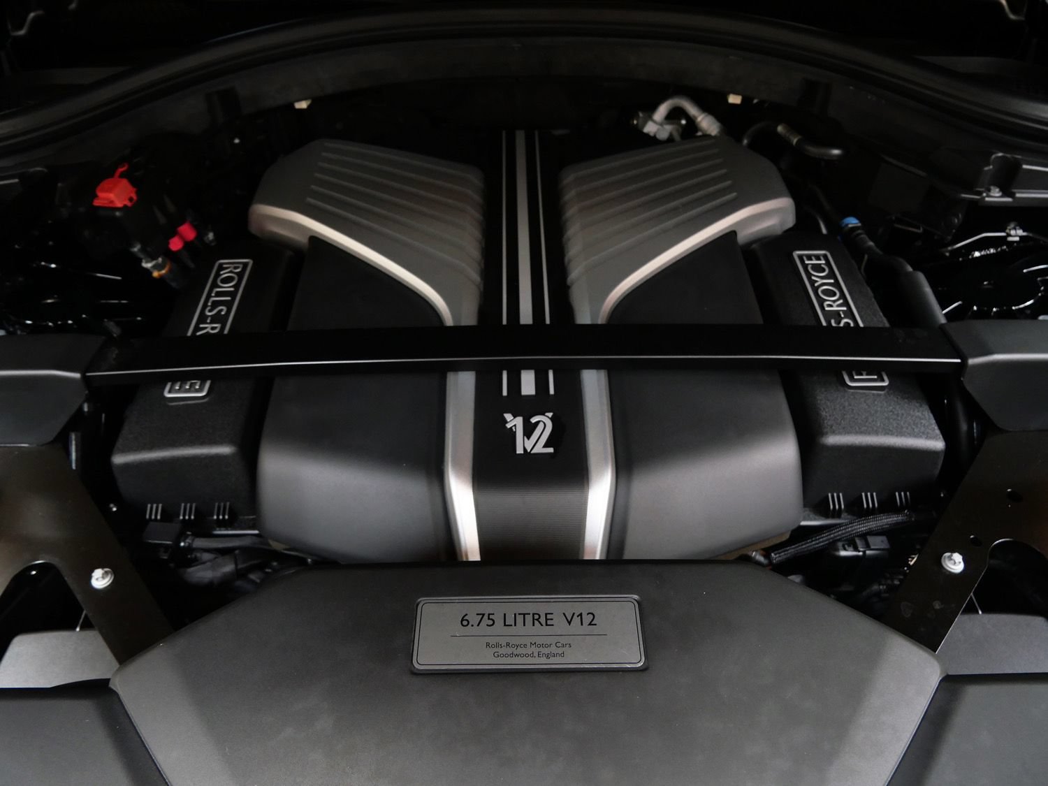 Certified 2022 Rolls-Royce Cullinan AWD/4WD image 32