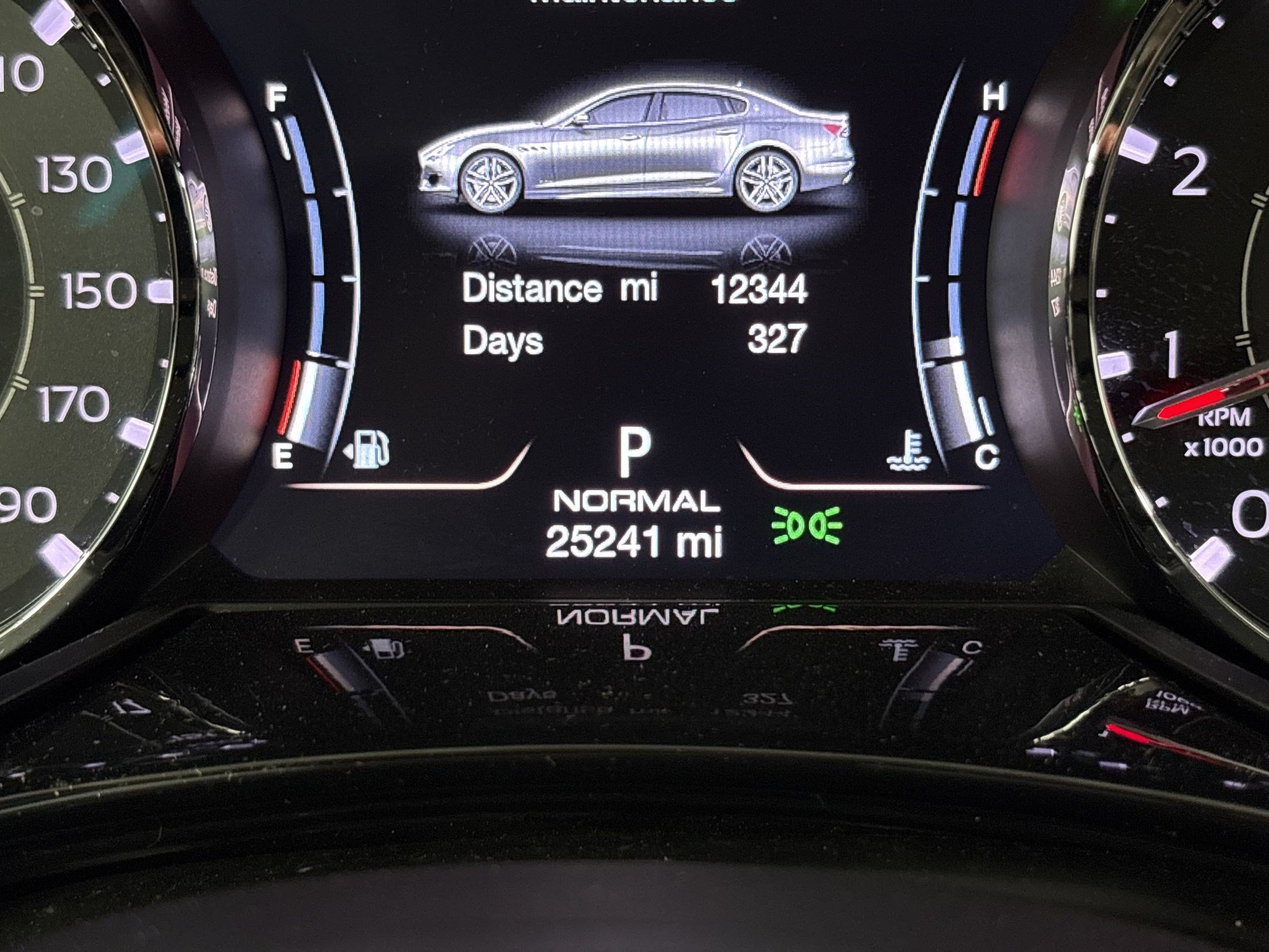 Used 2022 Maserati Quattroporte Modena Q4 AWD/4WD image 19