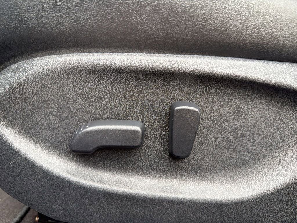 Used 2016 INFINITI Q50 2.0t w/ Moonroof Package image 28