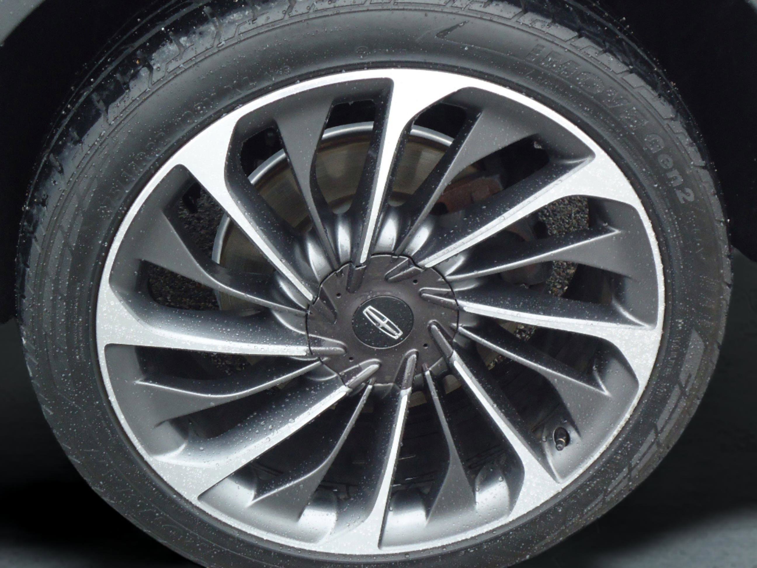 Used 2021 Lincoln Aviator Reserve w/ Equipment Group 202A image 9