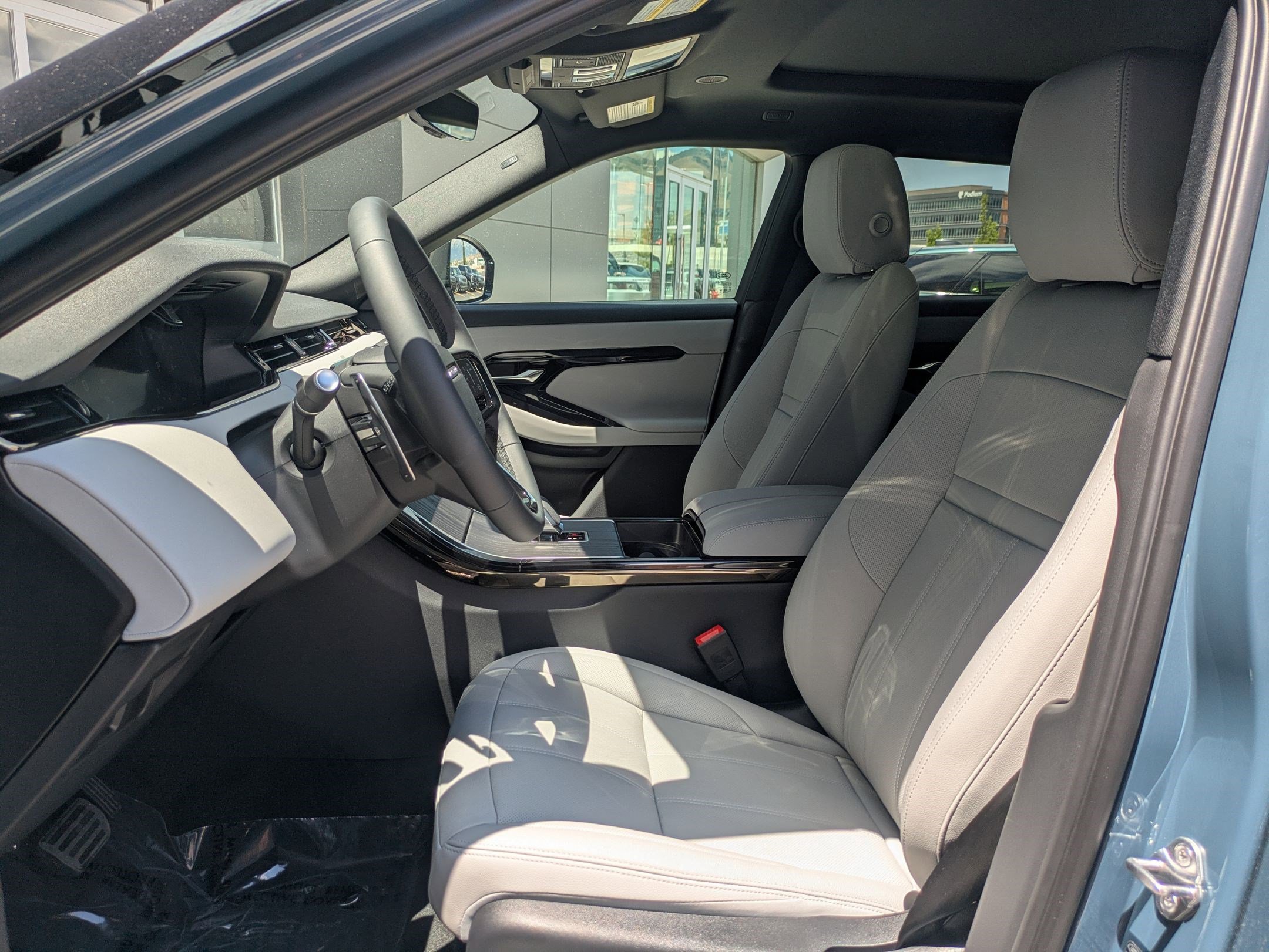 New 2026 Land Rover Range Rover Evoque S image 16