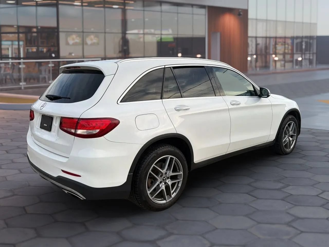 Used 2017 Mercedes-Benz GLC 300 w/ Premium 2 Package image 11