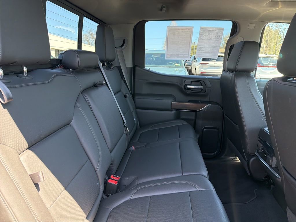 Used 2022 GMC Sierra 1500 SLT w/ SLT Premium Package AWD/4WD image 9