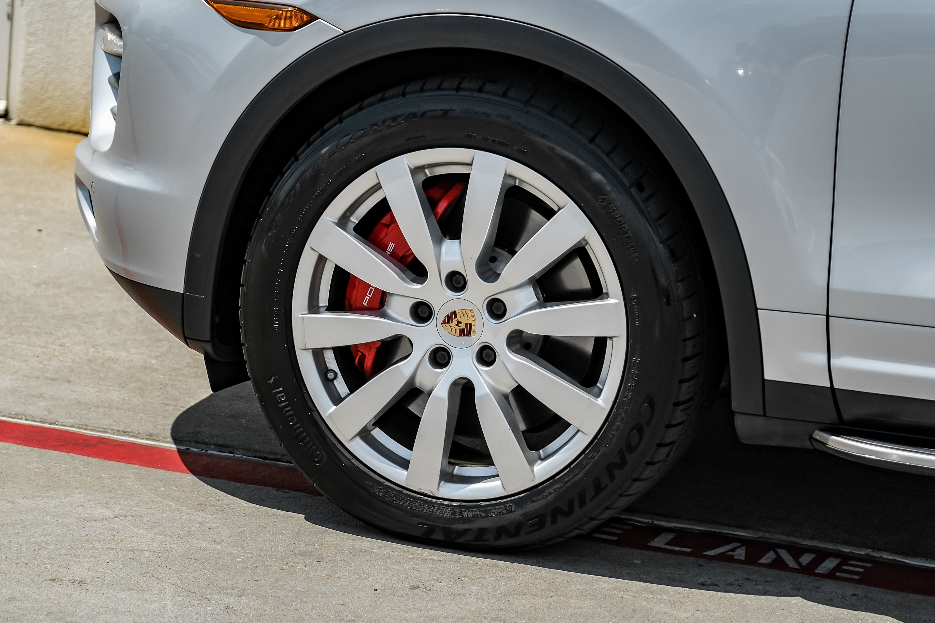 Used 2013 Porsche Cayenne Turbo AWD/4WD image 51