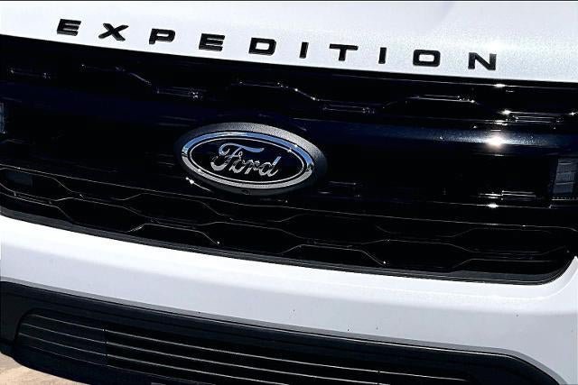 Used 2024 Ford Expedition Max Limited AWD/4WD image 31
