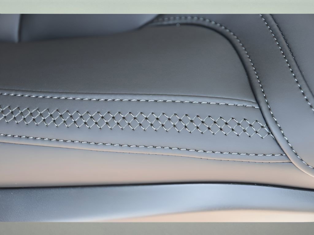 New 2026 Volvo XC90 B6 Plus w/ Protection Package Premier image 33