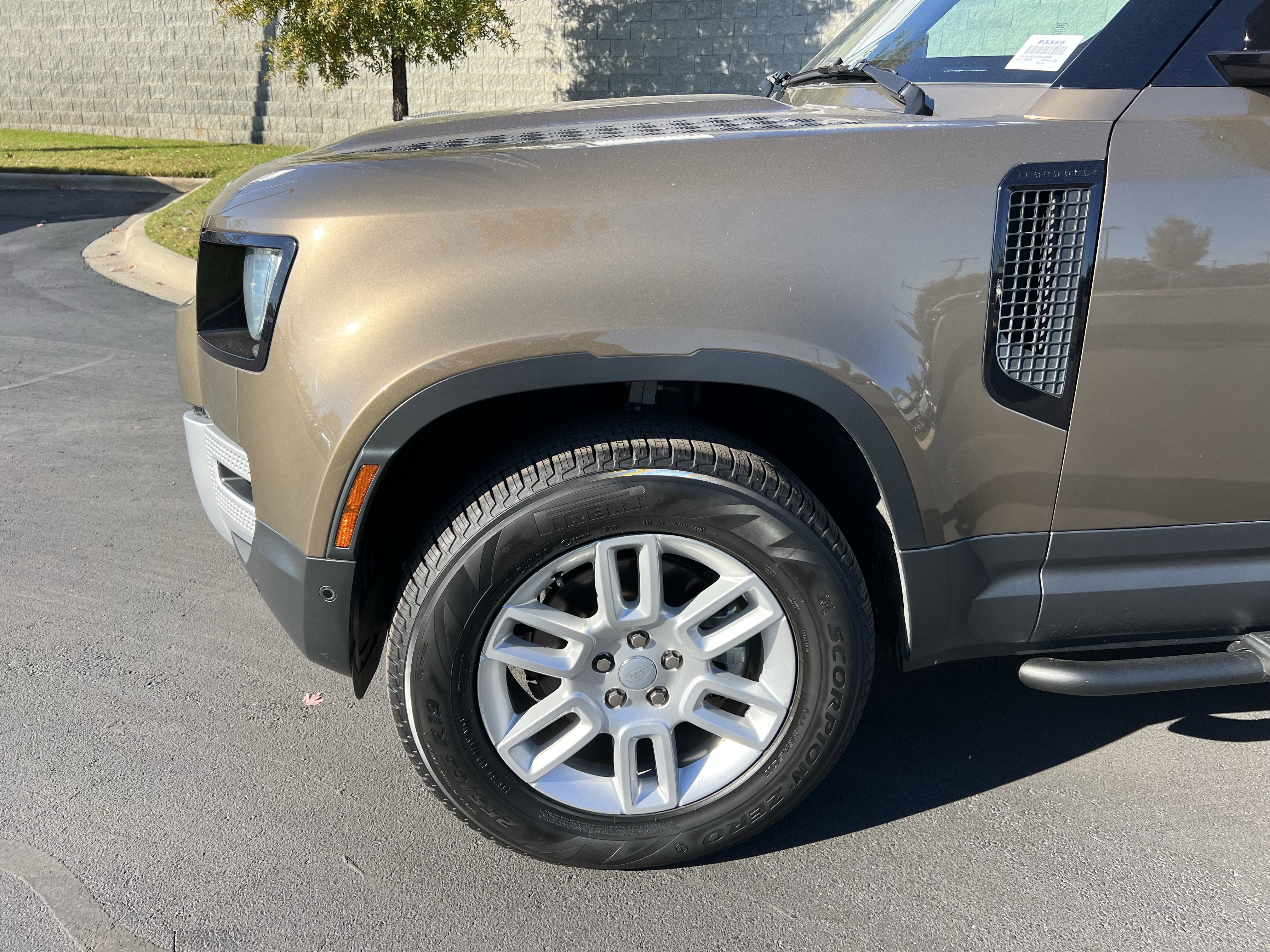 Certified 2023 Land Rover Defender 90 S image 12