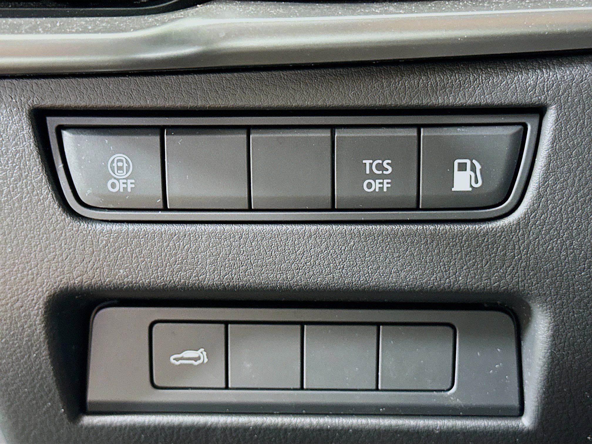 Used 2024 MAZDA CX-90 Plug-In Hybrid w/ Preferred image 17