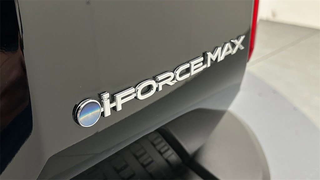 Used 2024 Toyota Land Cruiser image 21