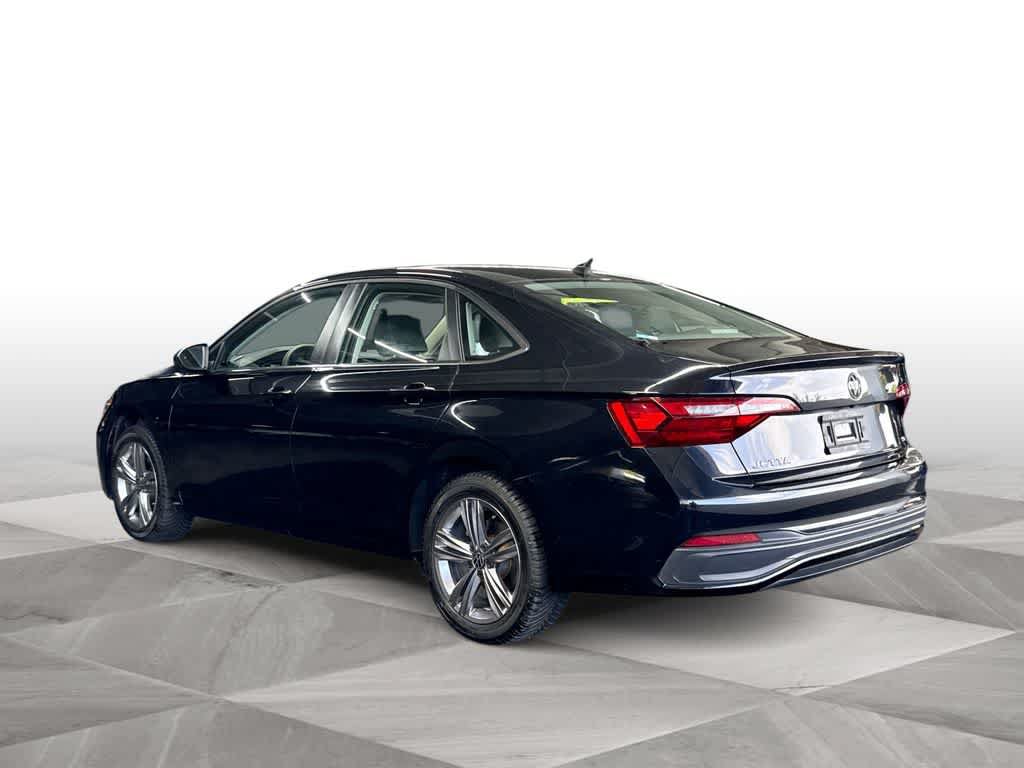 Certified 2022 Volkswagen Jetta SE FWD image 6