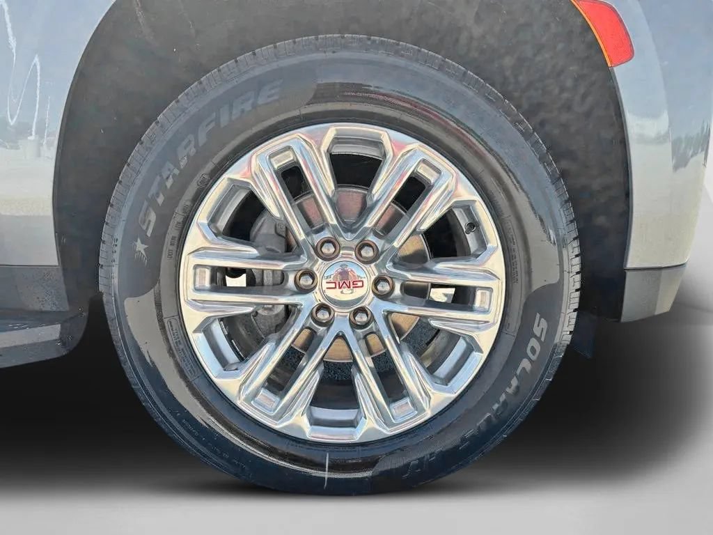 Used 2021 GMC Yukon SLT w/ SLT Premium Package AWD/4WD image 34