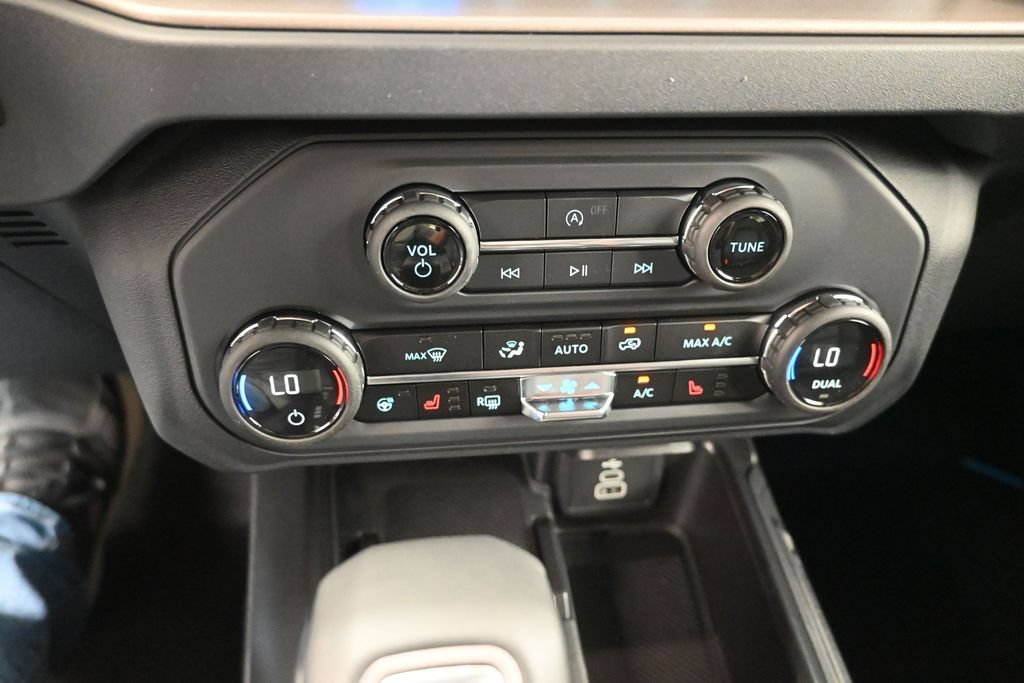 New 2026 Ford Bronco Outer Banks AWD/4WD image 3