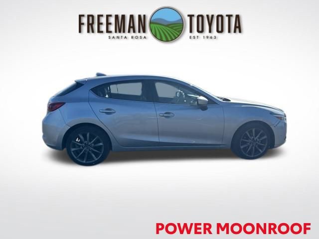 Used 2018 MAZDA MAZDA3 Grand Touring w/ Premium Equipment Package image 4