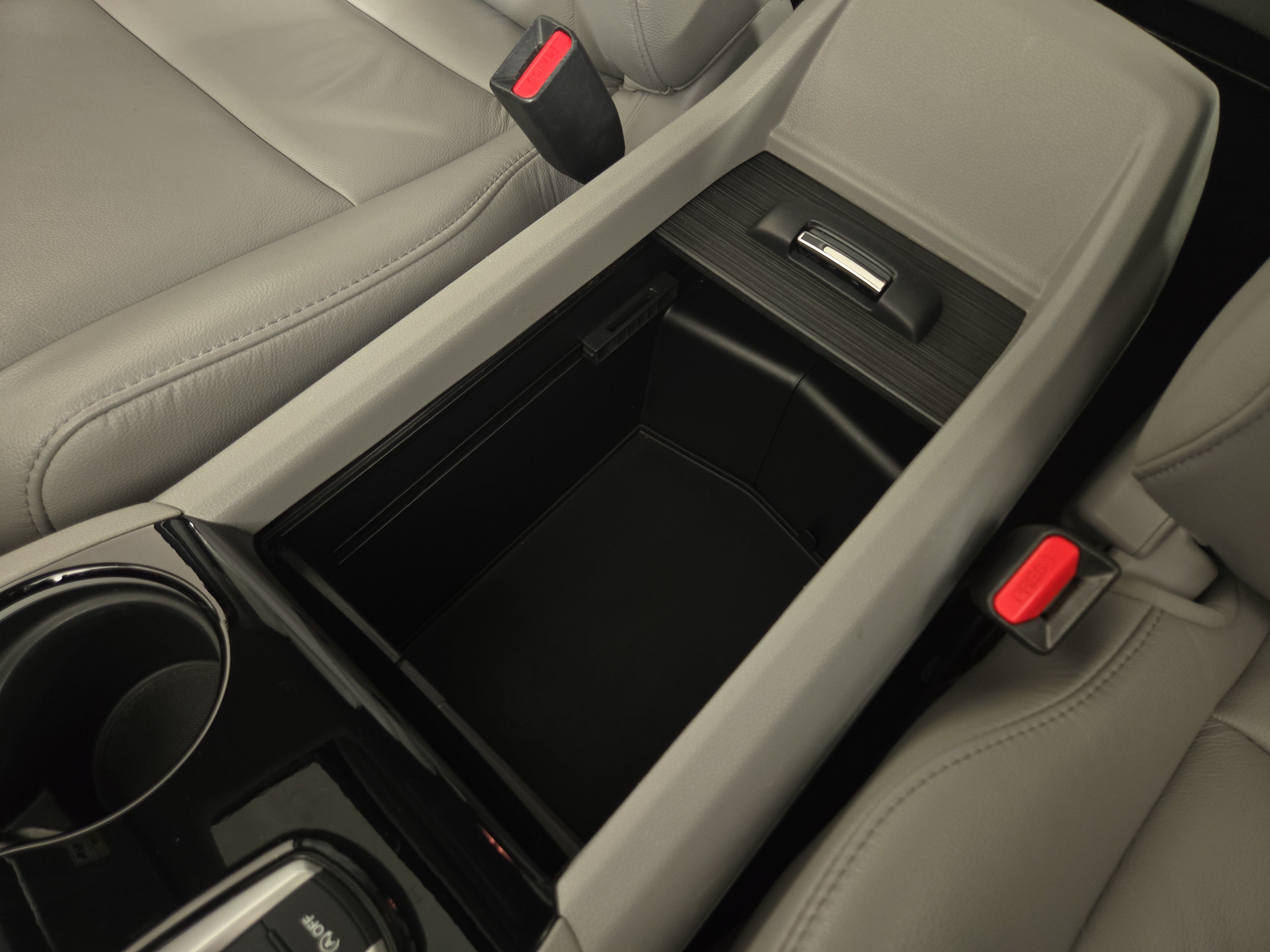 Used 2022 Honda Pilot Touring image 31
