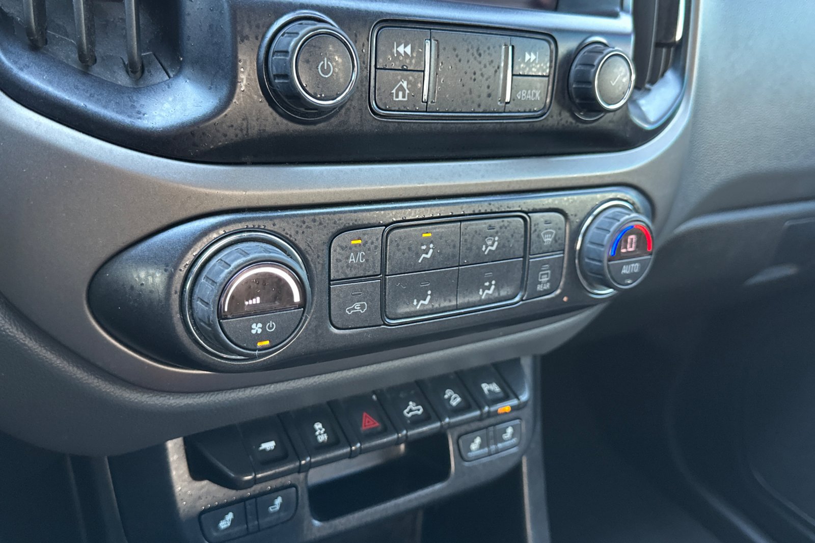 Used 2019 Chevrolet Colorado Z71 AWD/4WD image 27