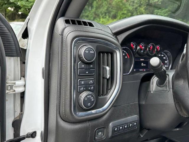 Used 2022 Chevrolet Silverado 3500 LT w/ Convenience Package AWD/4WD image 18