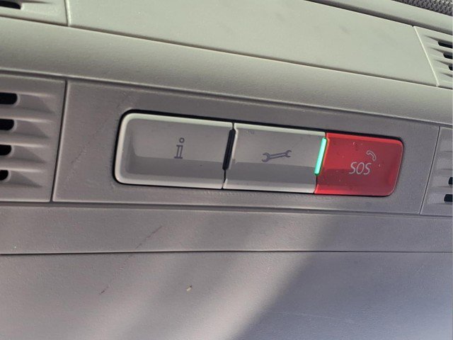 Certified 2021 Volkswagen Tiguan SE w/ Panoramic Sunroof Package image 19