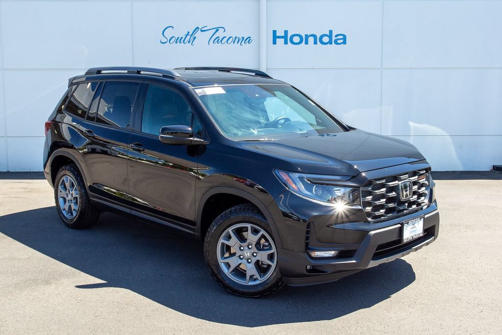 Certified 2025 Honda Passport TrailSport image 2